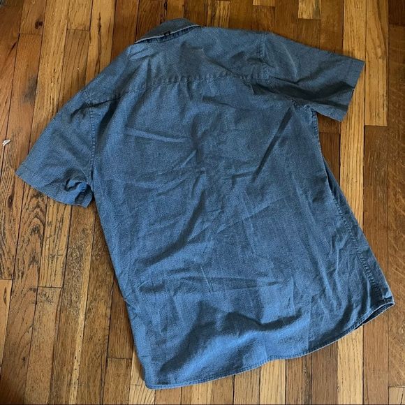 Amplify Blue Short Sleeve Button Down Shirt - Picture 4 of 5